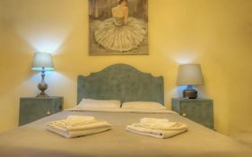 Large And Bright Apartment In The City Centre Goslm-2