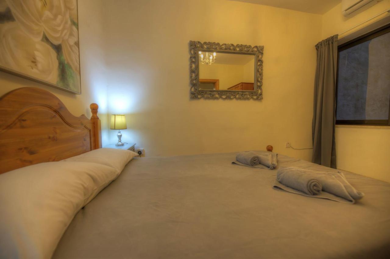 Large And Bright Apartment In The City Centre Goslm-2 Sliema Esterno foto